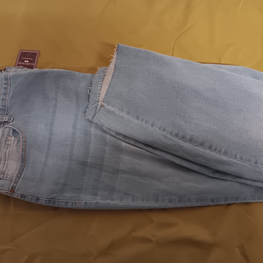 Blue Ankle Cropped Jeans with Faded Look